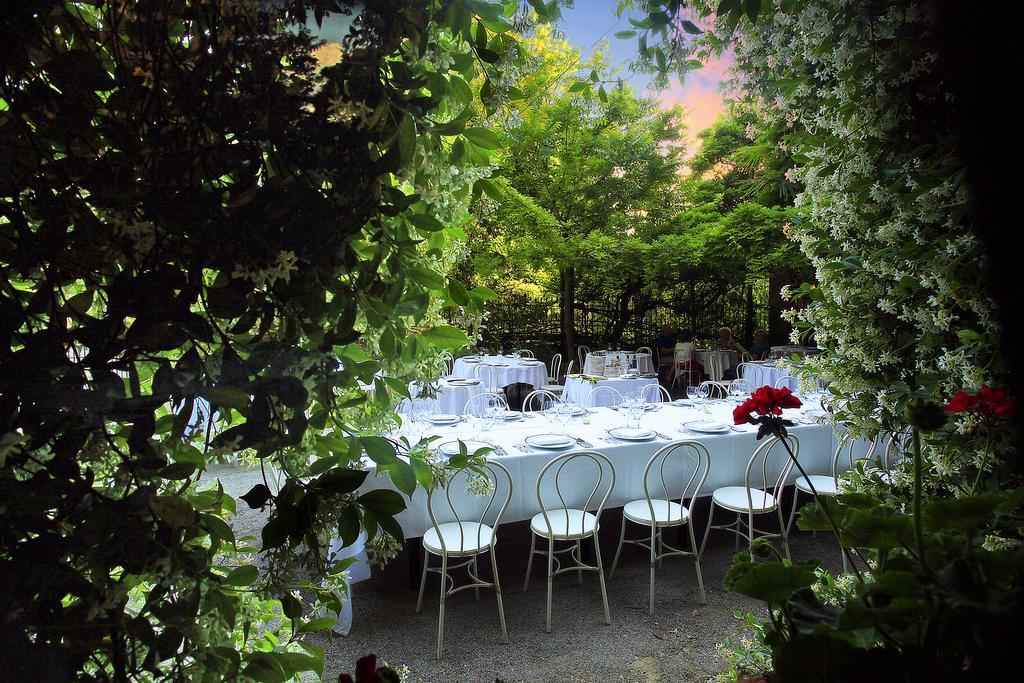 Albergo Ristorante Madonnina Cantello Bagian luar foto