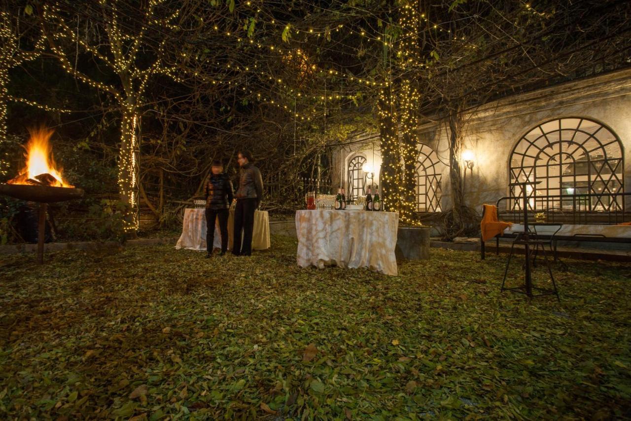 Albergo Ristorante Madonnina Cantello Bagian luar foto
