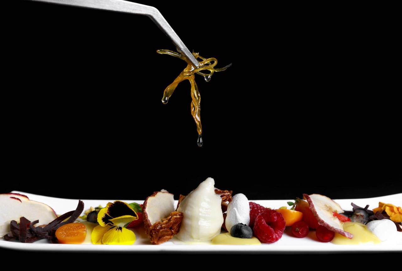 Albergo Ristorante Madonnina Cantello Bagian luar foto